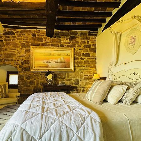 Residenza Teatro Antico Hotel Todi Kültér fotó