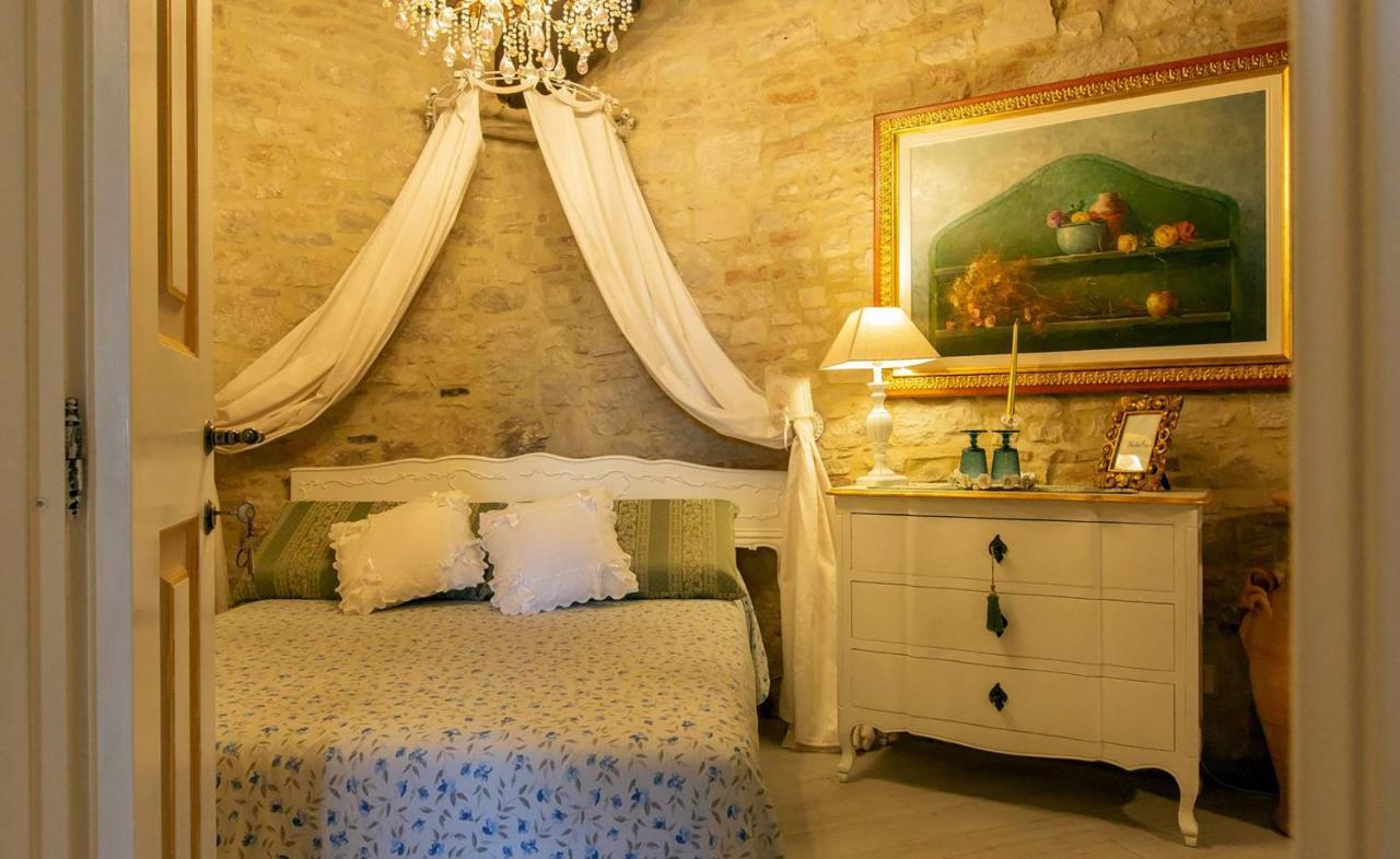 Residenza Teatro Antico Hotel Todi Kültér fotó