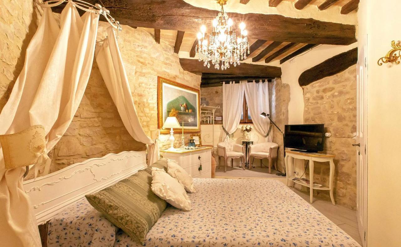 Residenza Teatro Antico Hotel Todi Kültér fotó